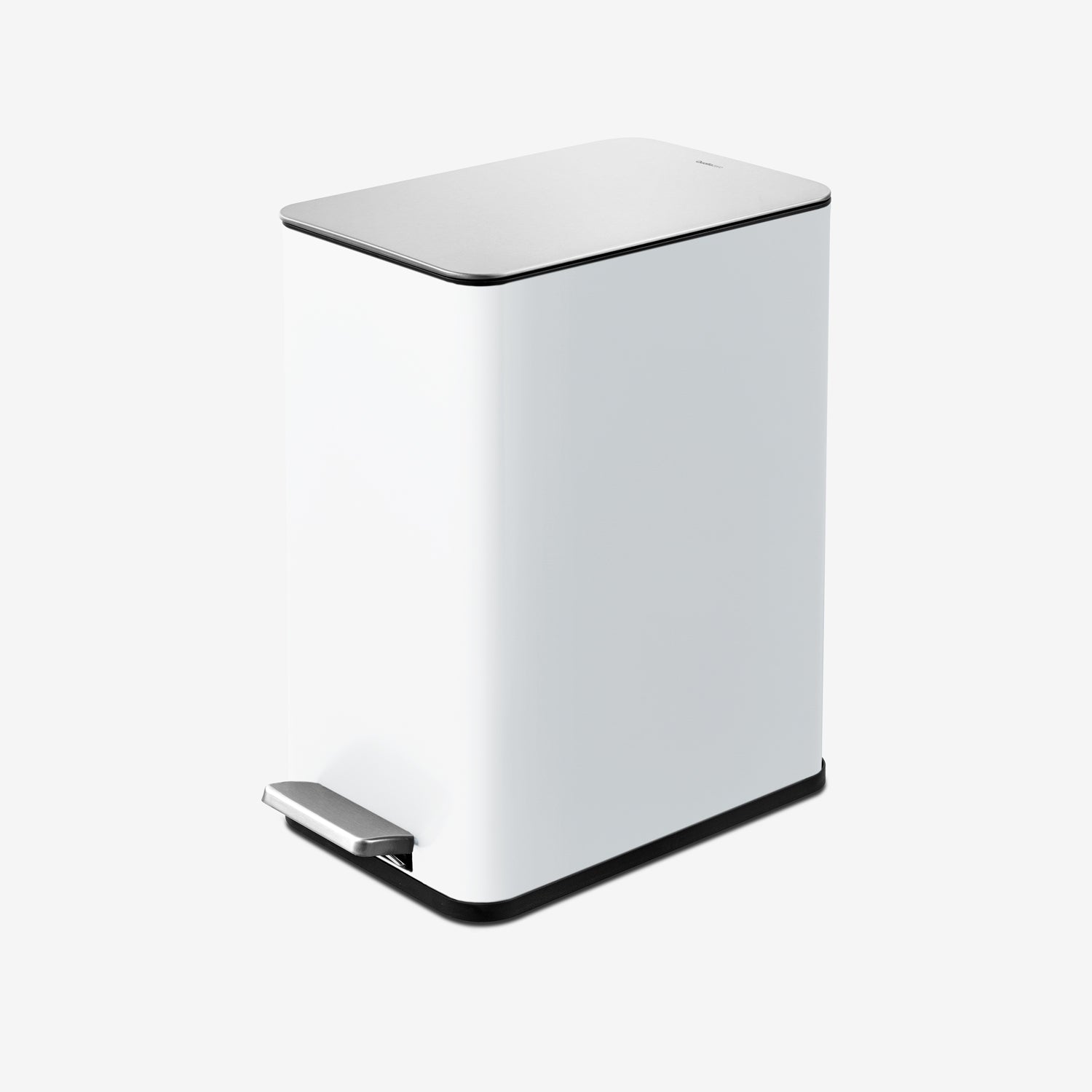 Qualiazero 2.6 gallon white slim bathroom trash can with step pedal