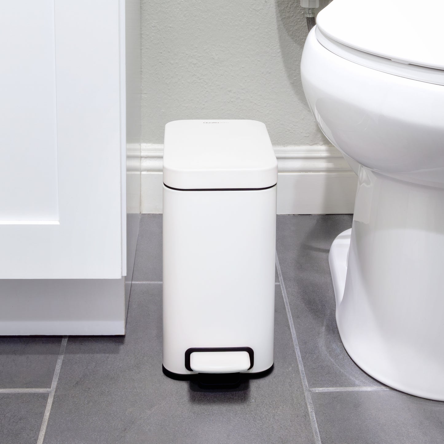 Qualiazero small white bathroom trash can for compact space